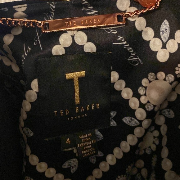 Ted Baker Black Scalloped Blazer size 4 - Picture 11 of 12